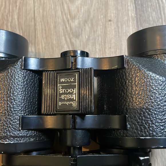 Bushnell binoculars - Picture 3 of 4